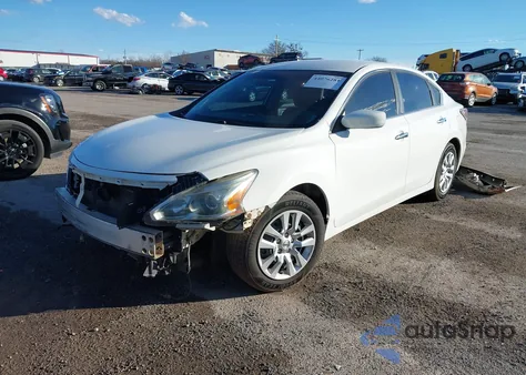 2015 Nissan Altima 2.5/2.5 S/2.5 Sl/2.5 Sv z USA, uszkodzony, nr VIN 1N4AL3AP3FC278025